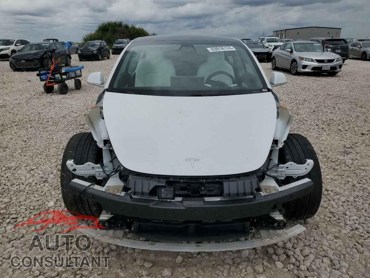 TESLA MODEL 3 2019 - 5YJ3E1EB5KF472701