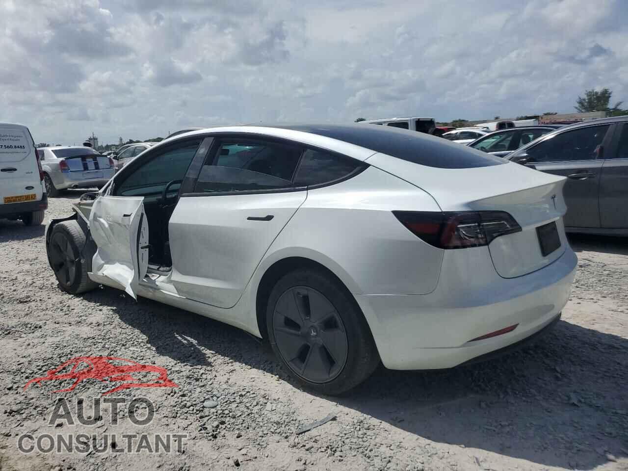 TESLA MODEL 3 2023 - 5YJ3E1EA5PF453094