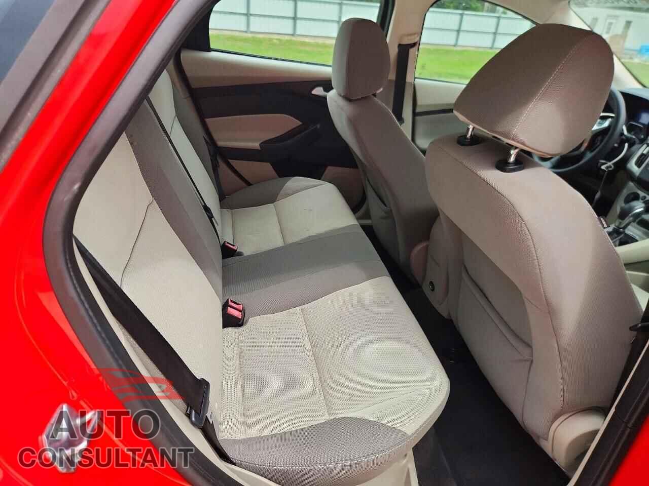 FORD FOCUS 2013 - 1FADP3F24DL132843