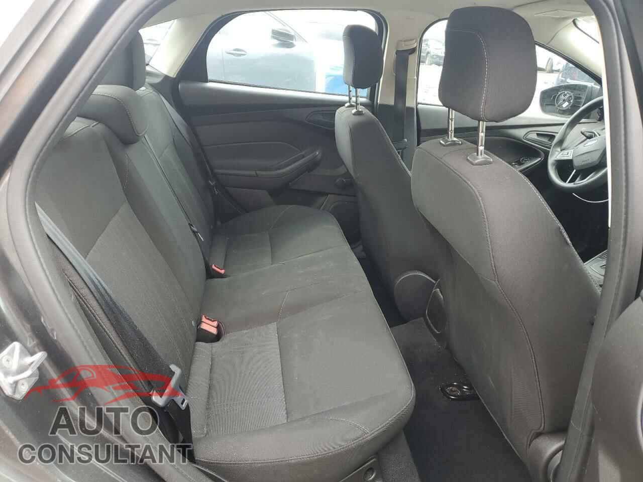 FORD FOCUS 2016 - 1FADP3E26GL354550