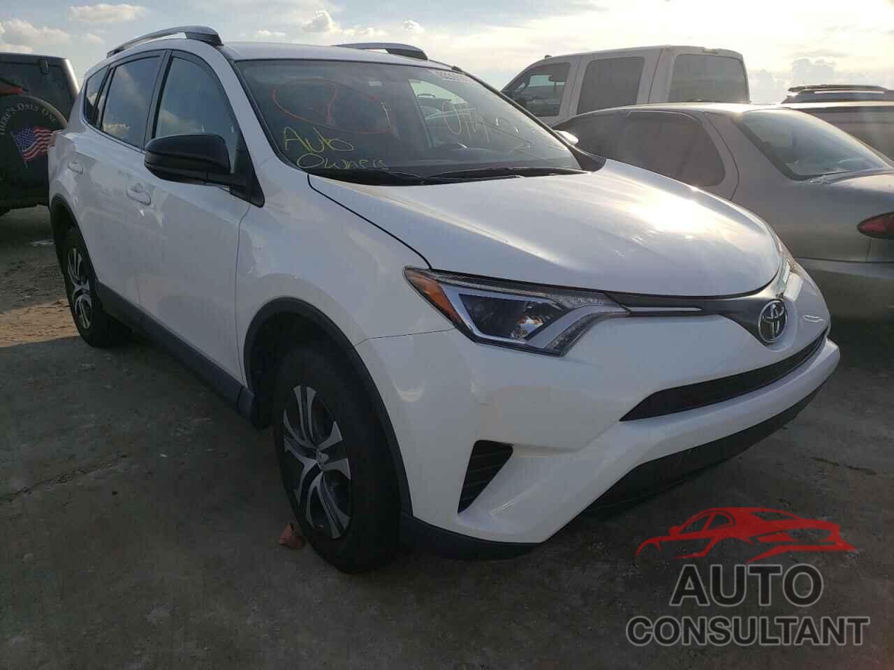 TOYOTA RAV4 2016 - JTMZFREV5GJ075277