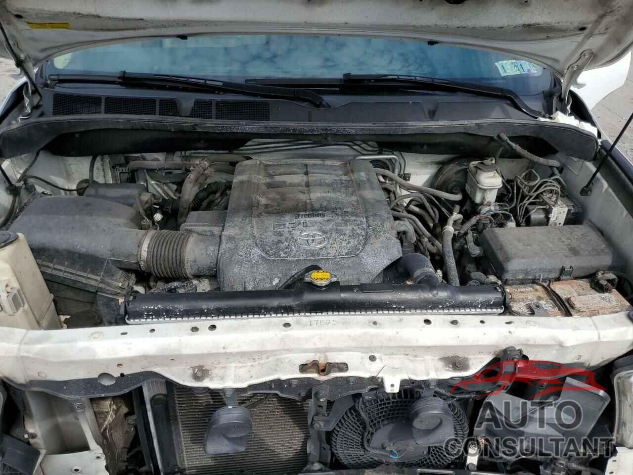 TOYOTA SEQUOIA 2015 - 5TDJY5G13FS113181