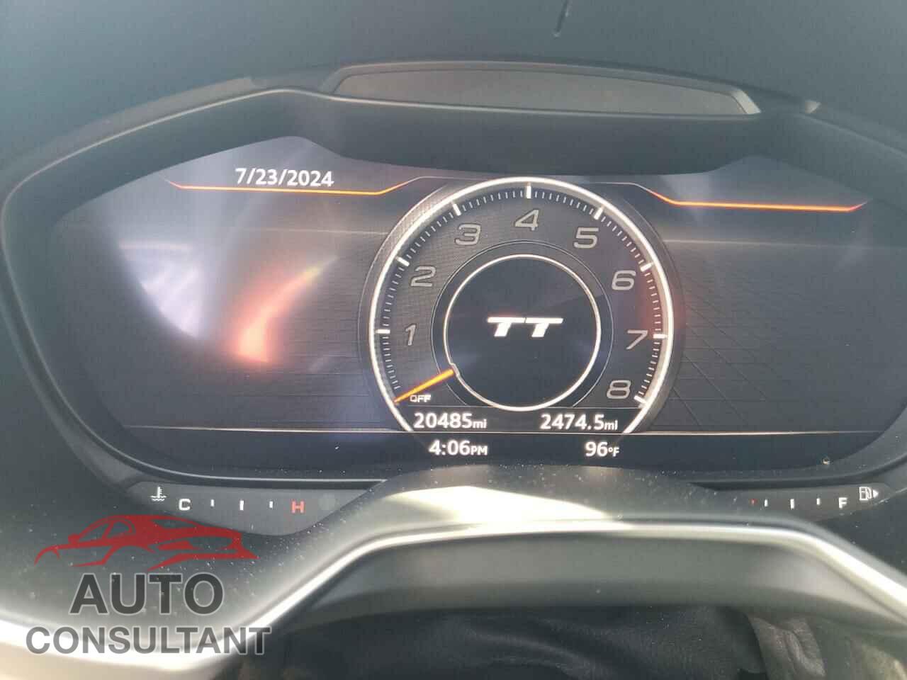 AUDI TT 2017 - TRUT5CFV0H1006606