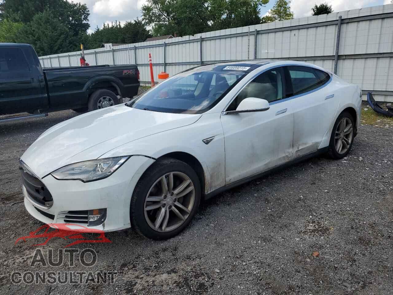 TESLA MODEL S 2013 - 5YJSA1CN6DFP26326