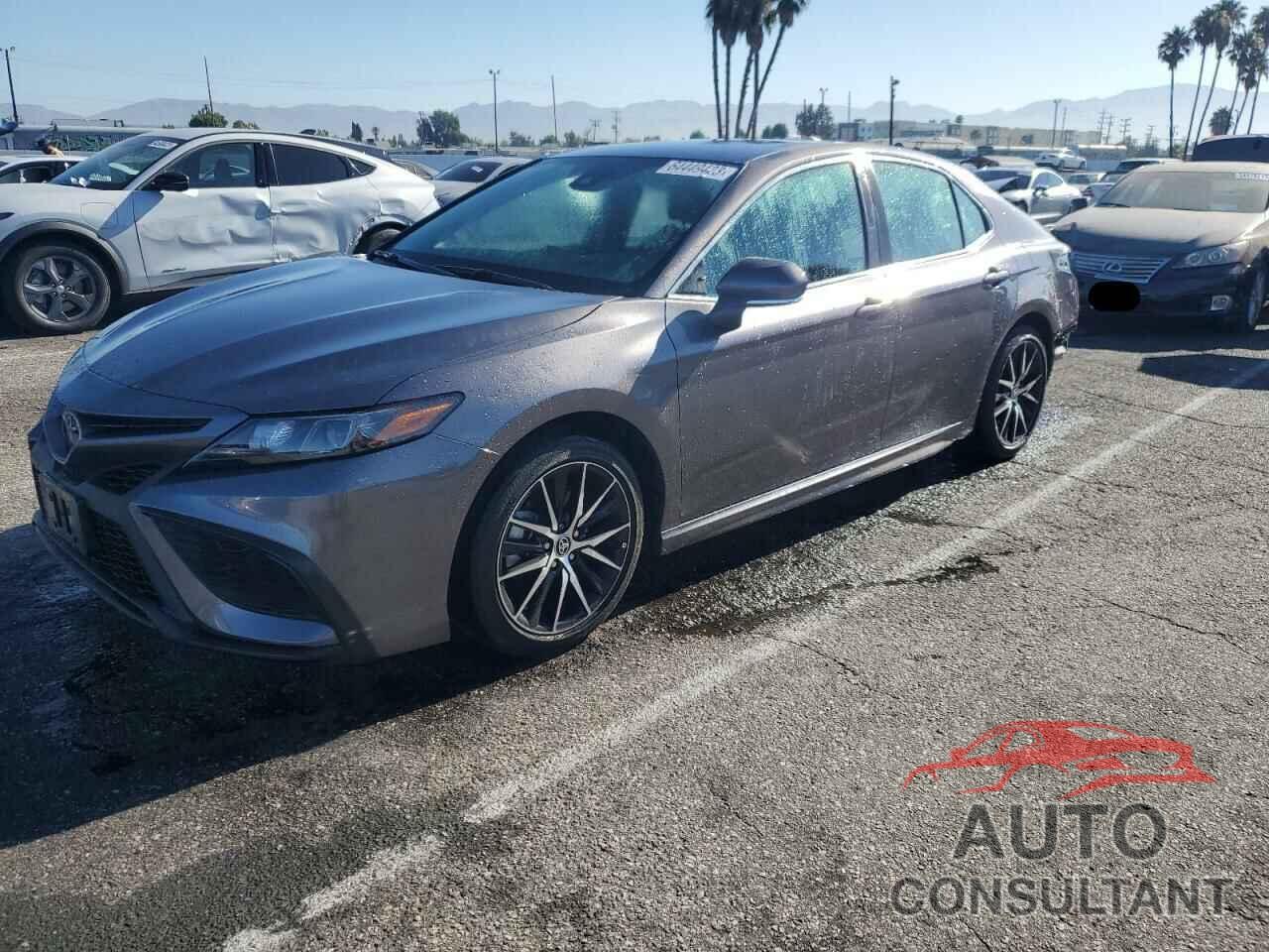 TOYOTA CAMRY 2022 - 4T1G11AK4NU620539