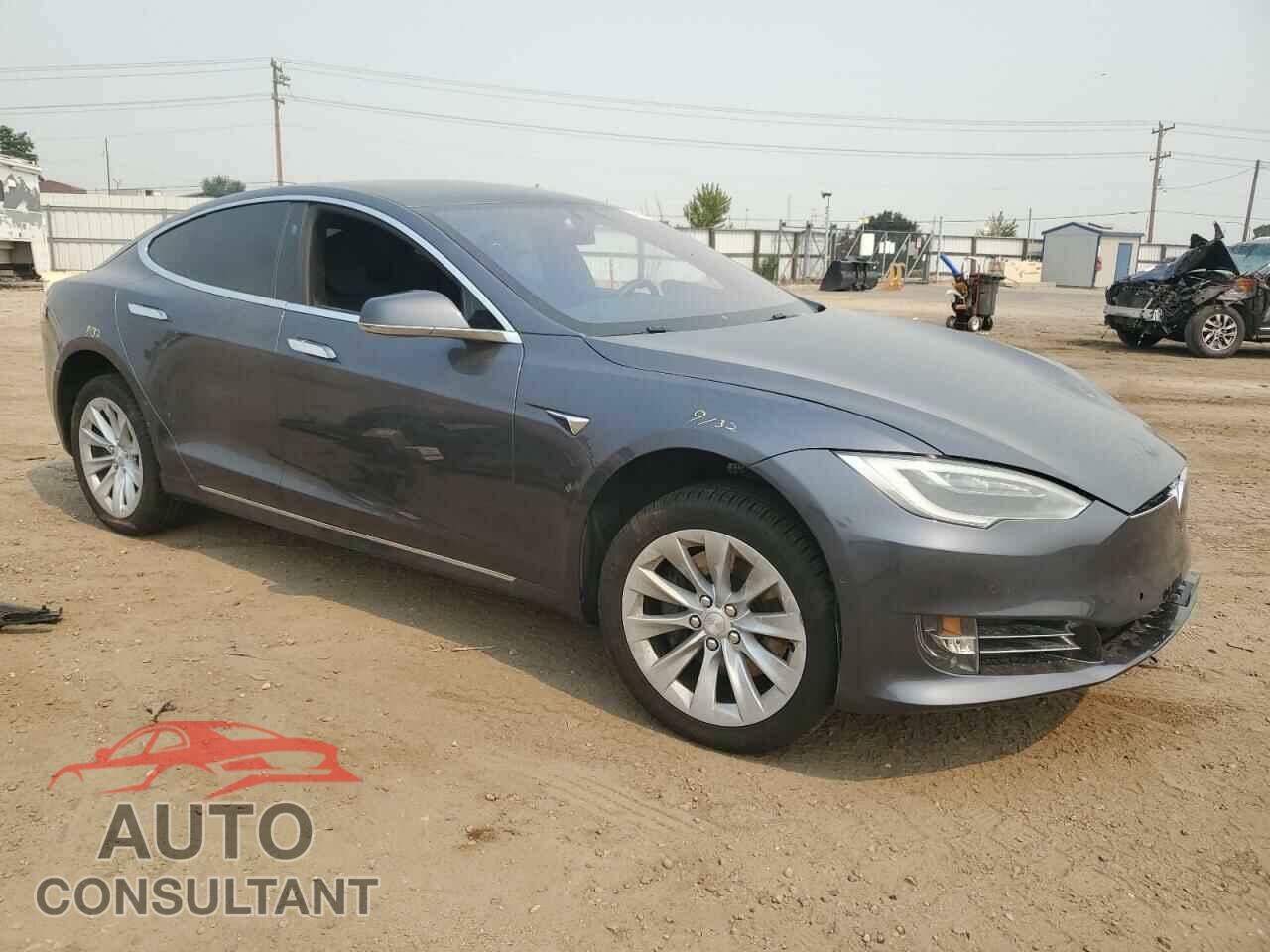 TESLA MODEL S 2018 - 5YJSA1E28JF246920