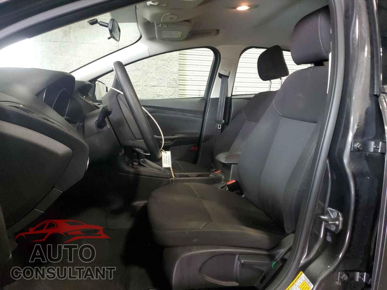 FORD FOCUS 2016 - 1FADP3F24GL303272