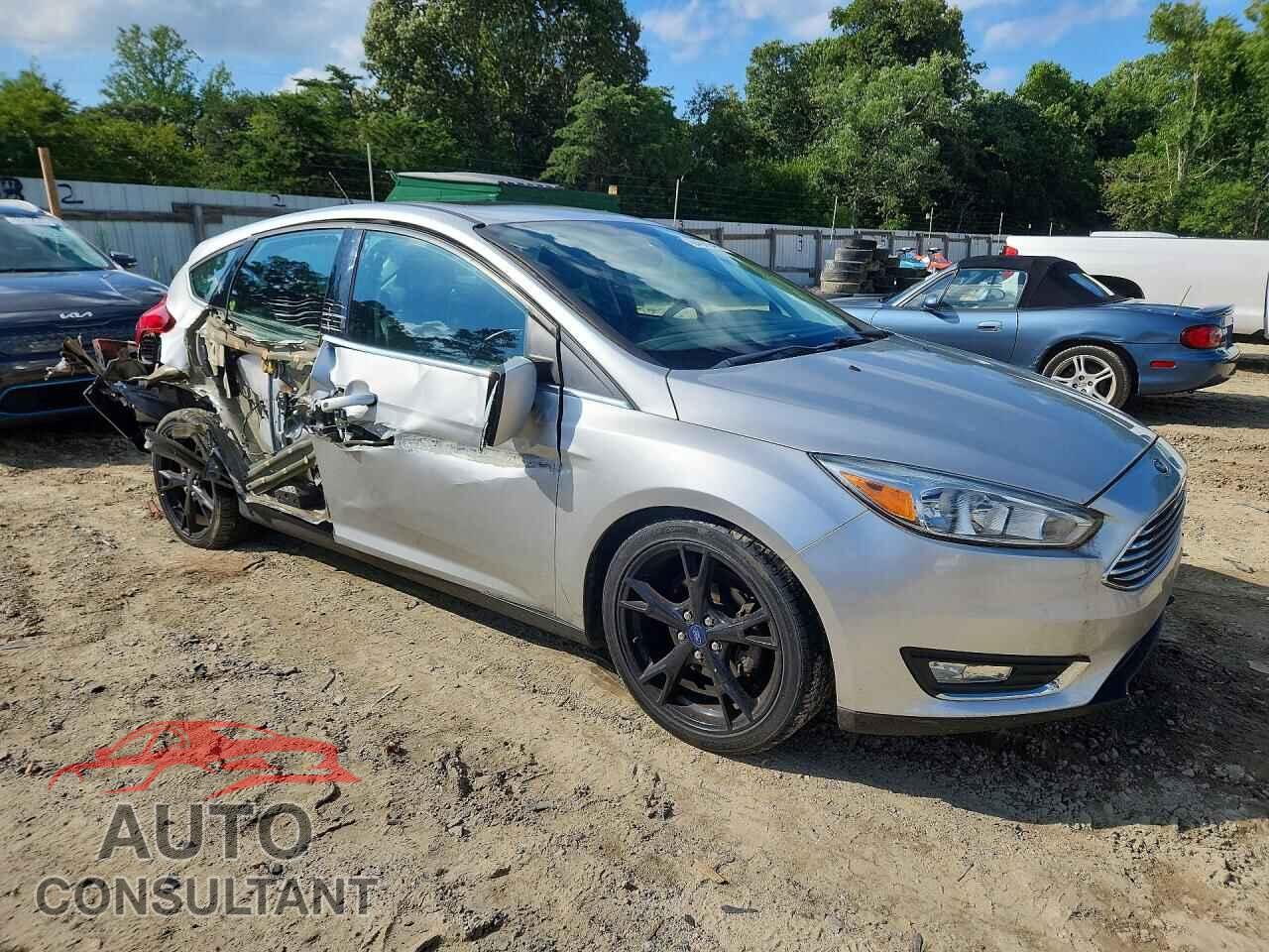 FORD FOCUS 2016 - 1FADP3N28GL260069