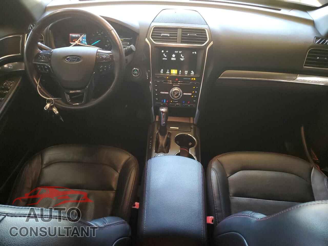 FORD EXPLORER 2018 - 1FM5K8GT4JGB35422