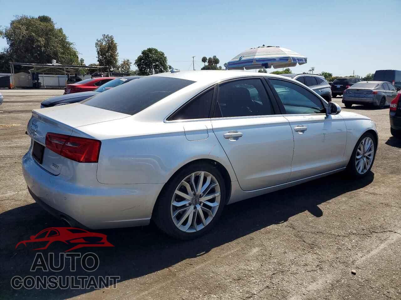 AUDI A6 2012 - WAUDFAFC8CN114601