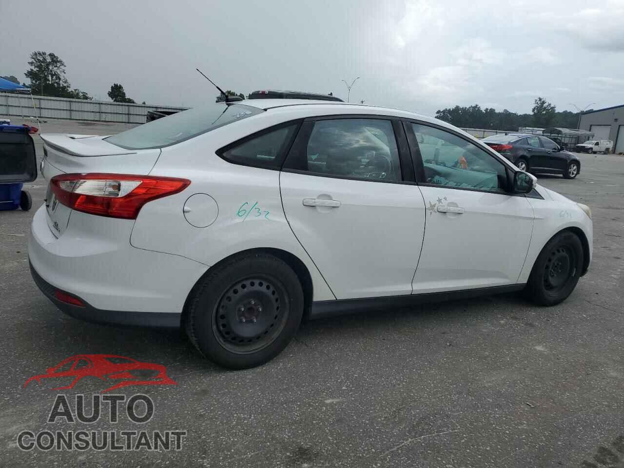 FORD FOCUS 2013 - 1FADP3F22DL353826