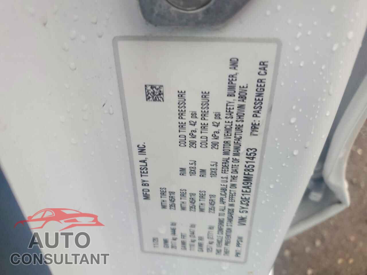 TESLA MODEL 3 2021 - 5YJ3E1EA9MF851453
