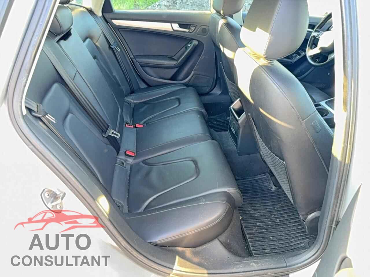 AUDI A4 2013 - WAUDFAFL6DN039835