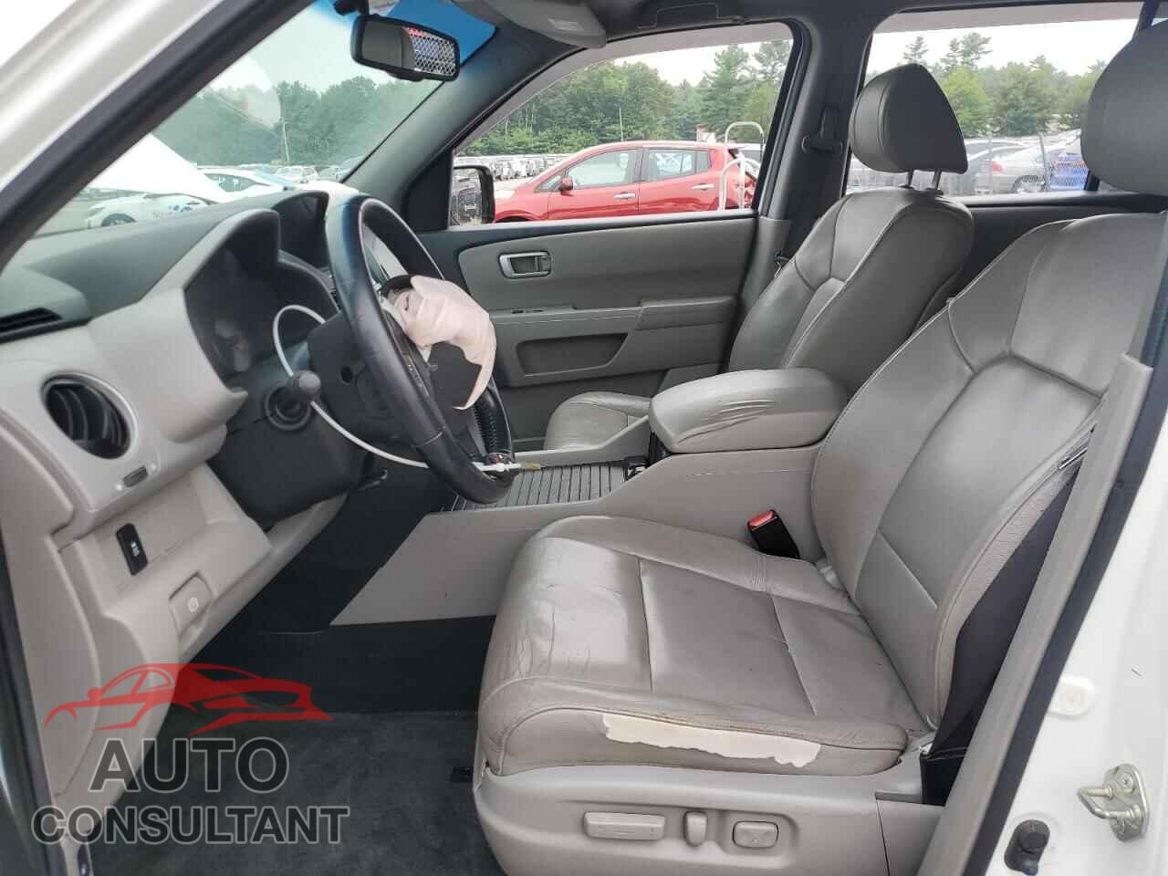 HONDA PILOT 2014 - 5FNYF3H72EB001082
