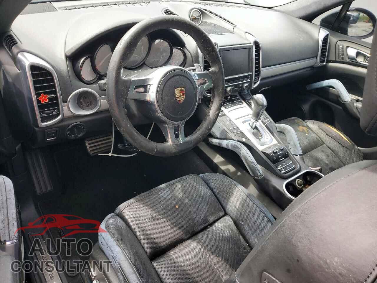 PORSCHE CAYENNE 2013 - WP1AD2A21DLA71456
