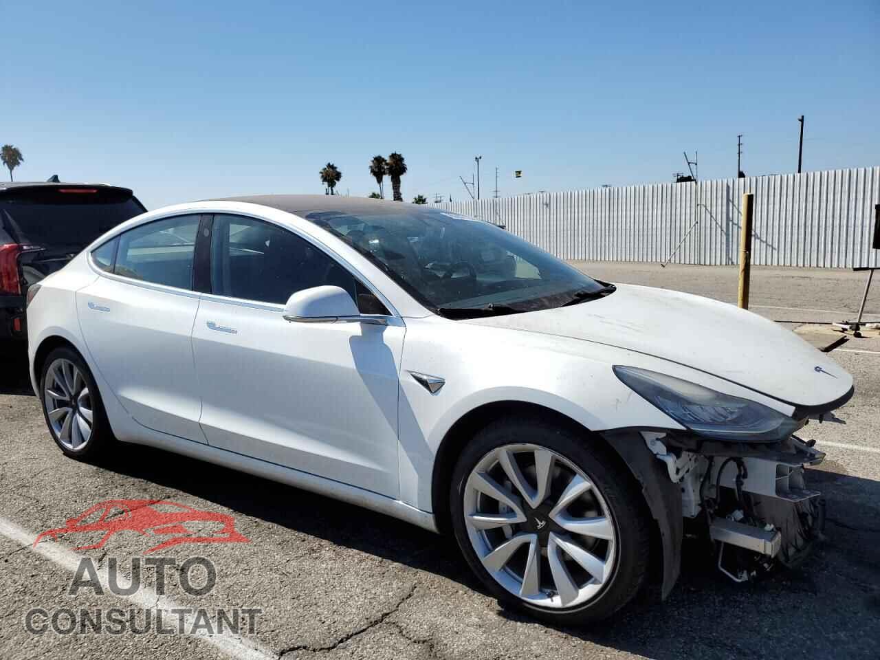 TESLA MODEL 3 2018 - 5YJ3E1EA4JF052997