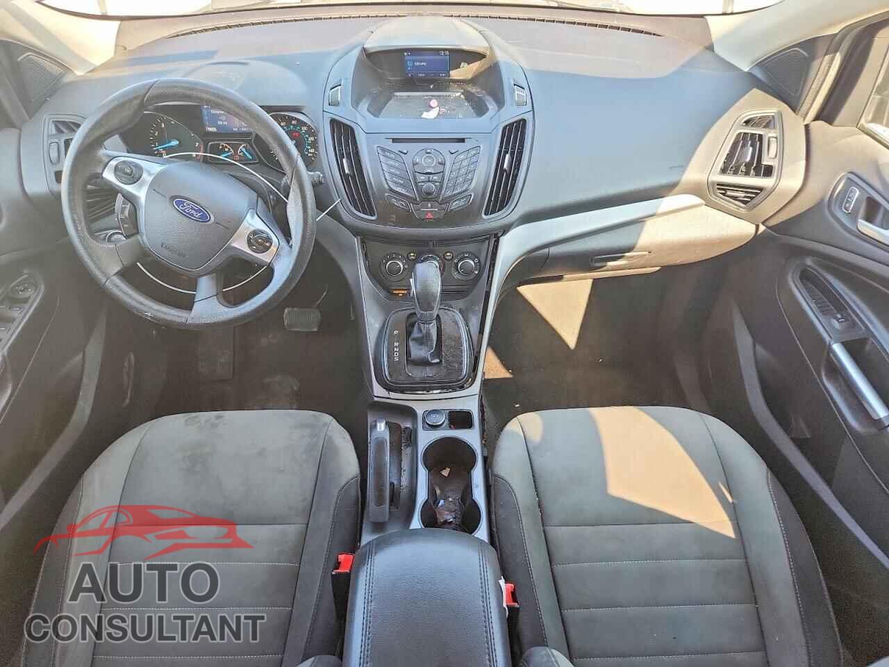 FORD ESCAPE 2015 - 1FMCU9G94FUB11495