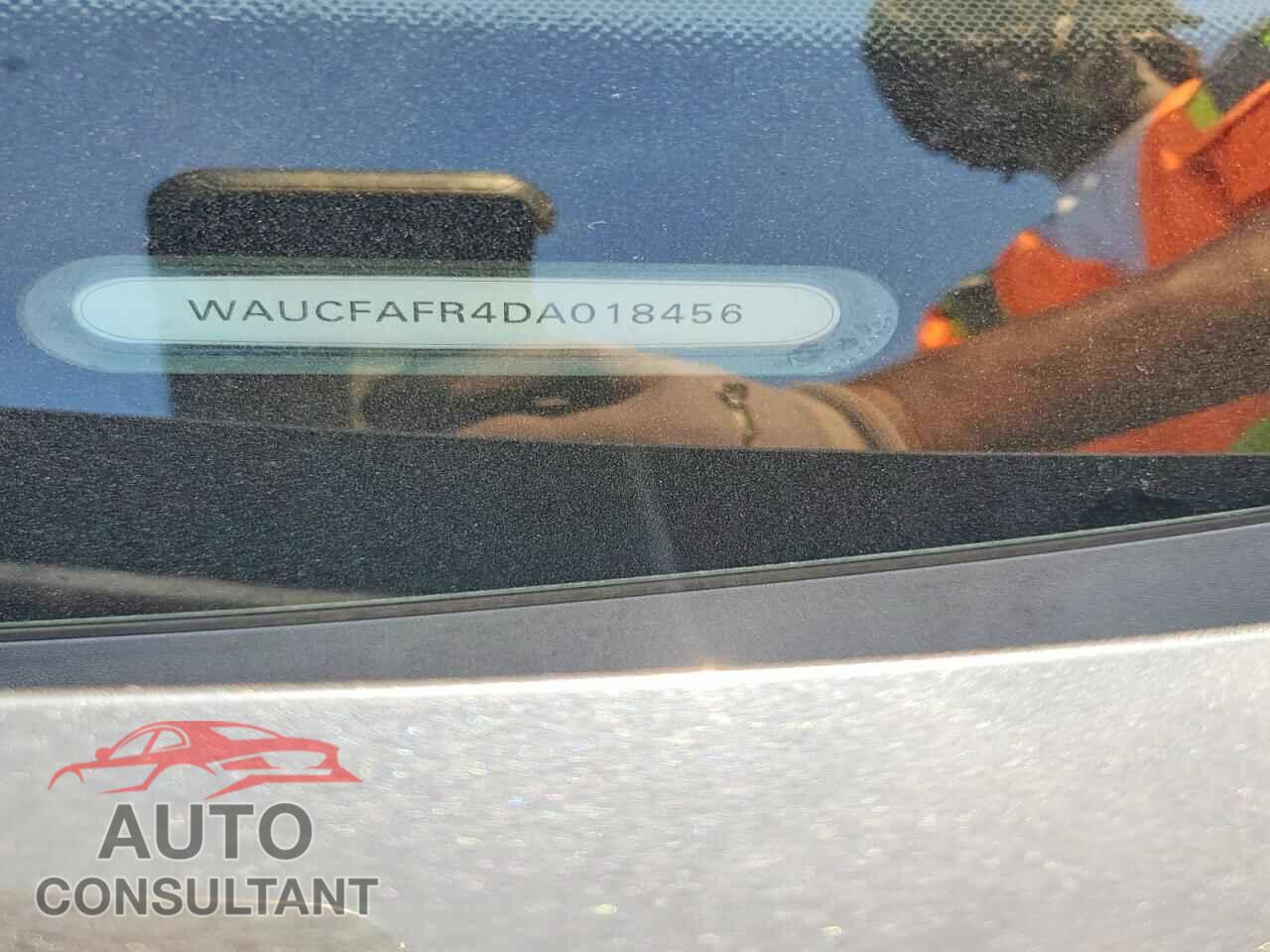 AUDI A5 2013 - WAUCFAFR4DA018456