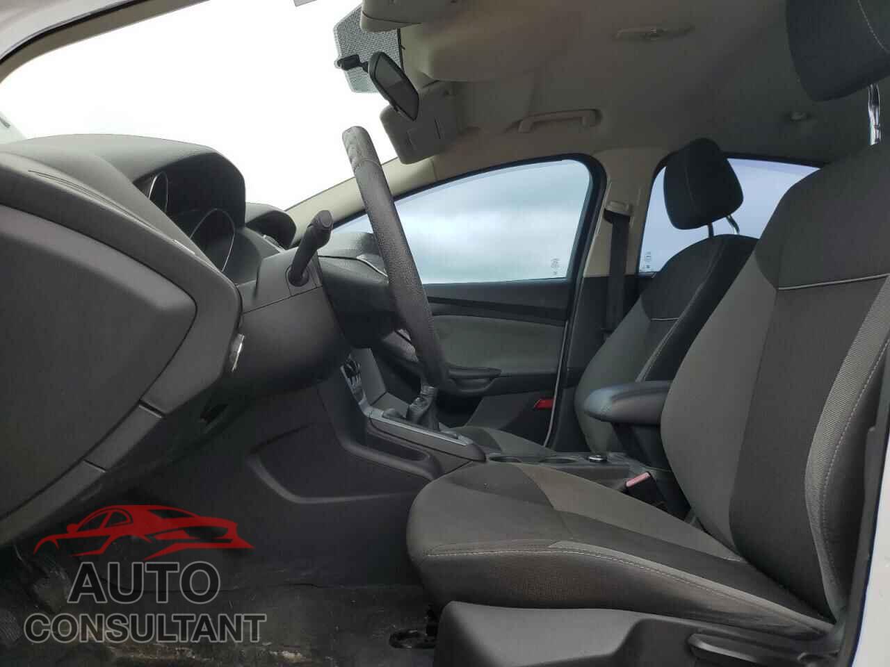FORD FOCUS 2012 - 1FAHP3F22CL133263