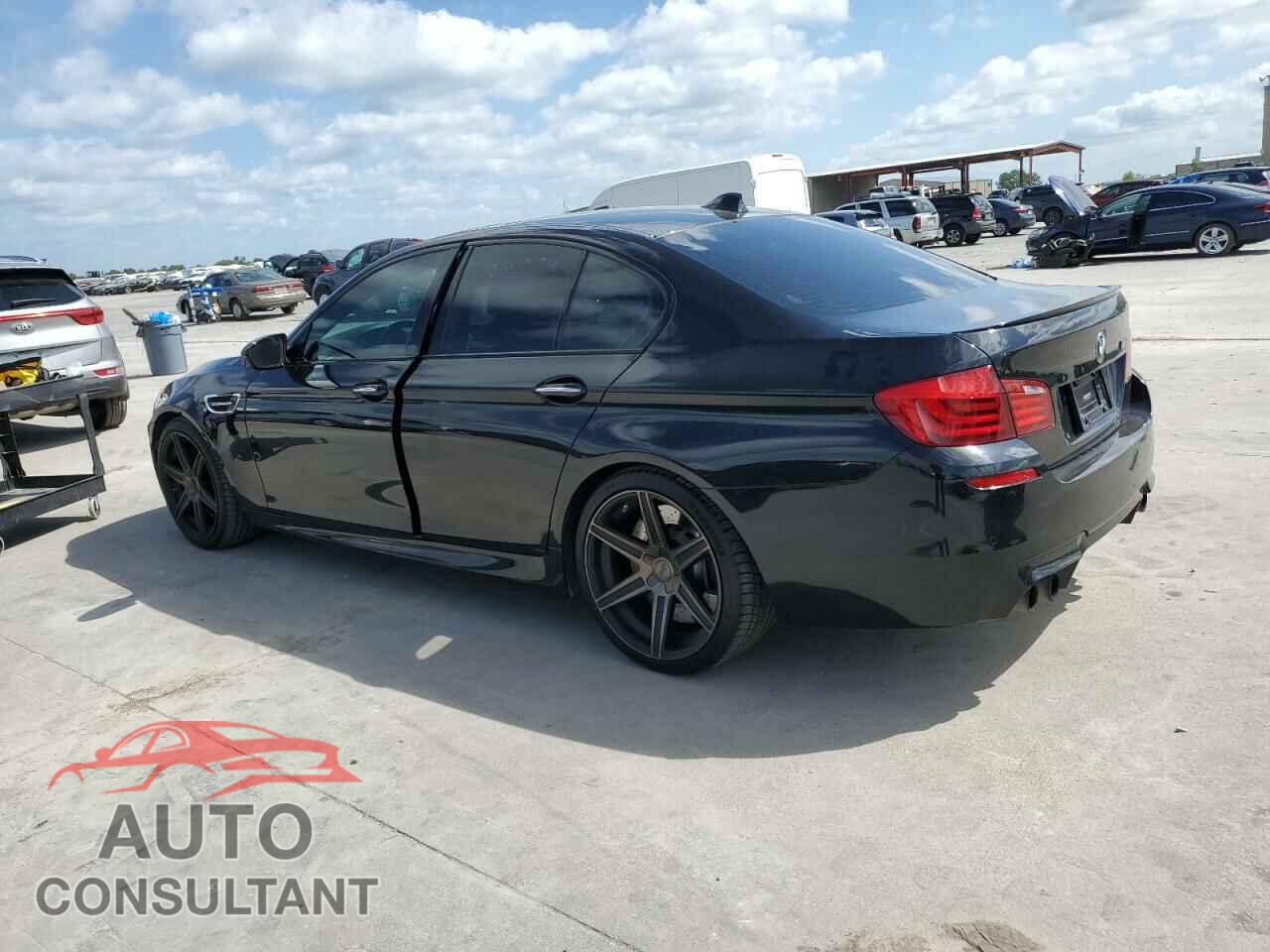 BMW M5 2013 - WBSFV9C5XDC773935