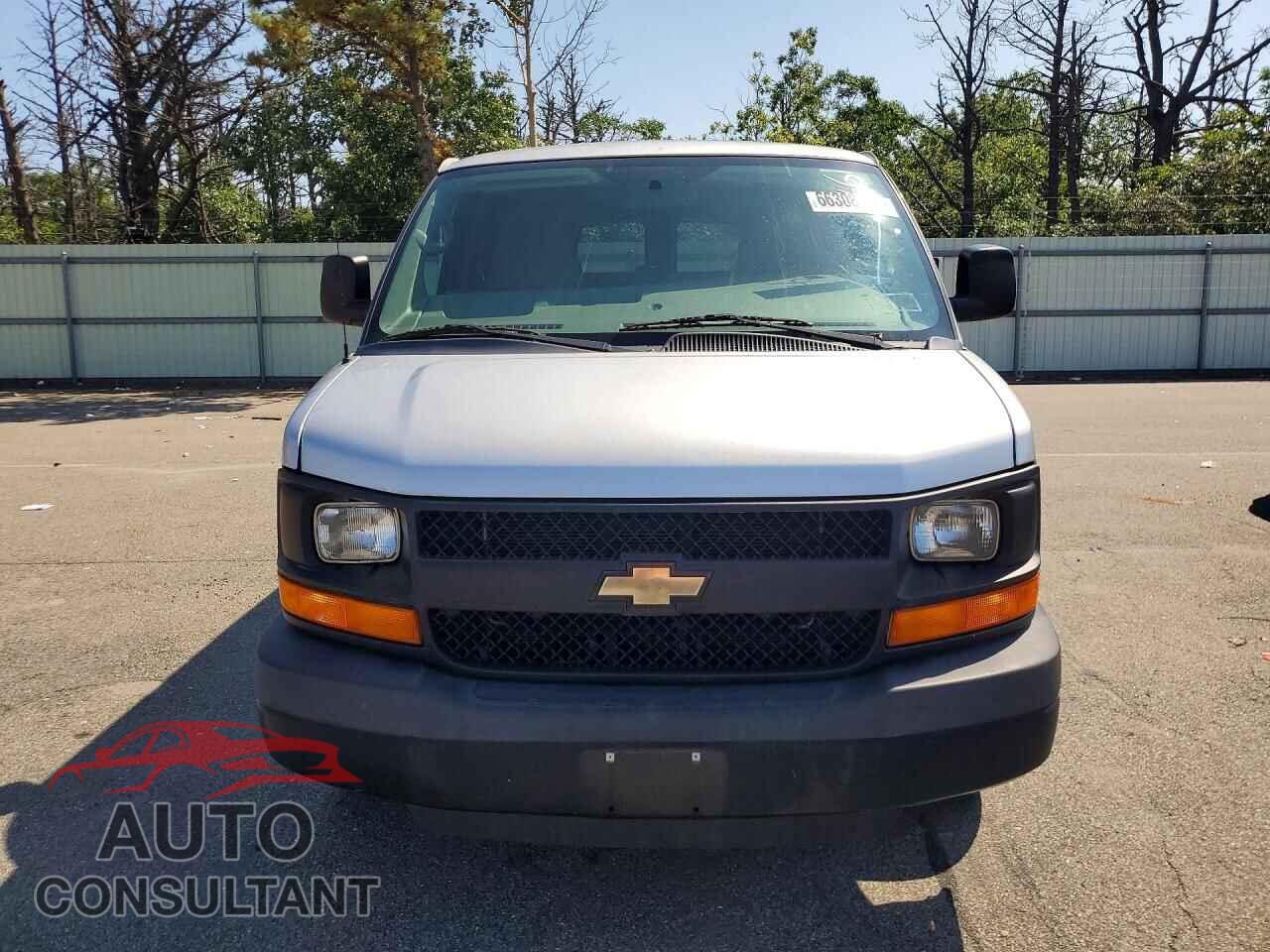 CHEVROLET EXPRESS G2 2015 - 1GAWGPFG5F1220717