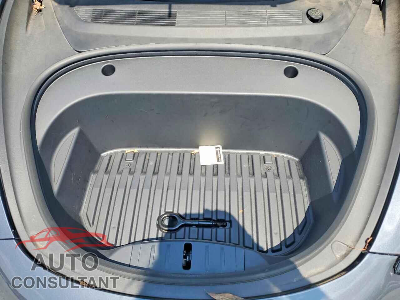 TESLA MODEL 3 2023 - 5YJ3E1EA5PF697652
