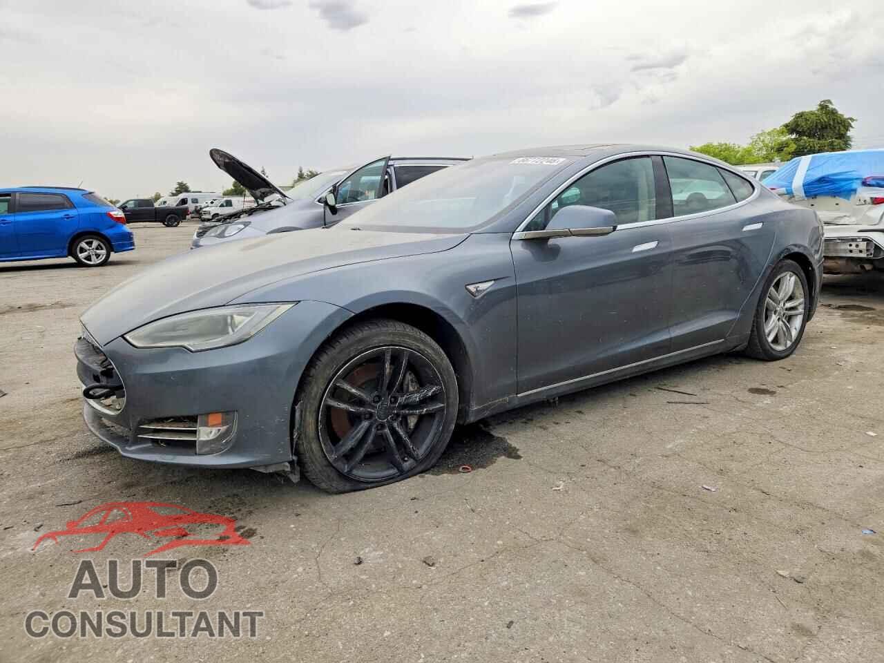 TESLA MODEL S 2013 - 5YJSA1CNXDFP28886