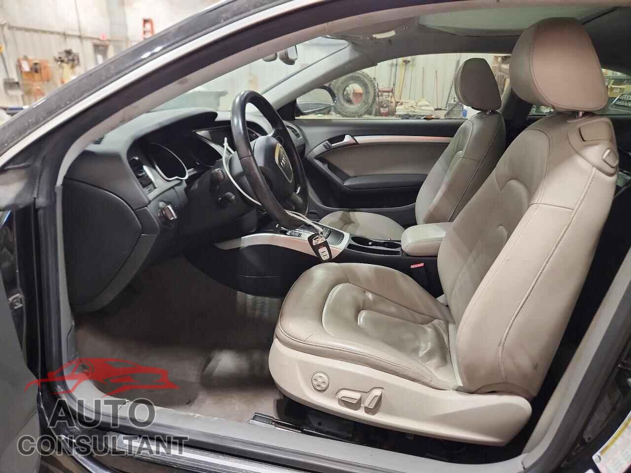 AUDI A5 2011 - WAULFAFR7BA086375