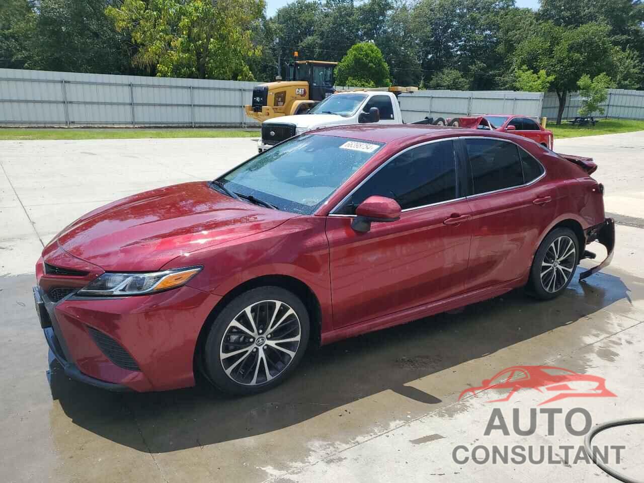 TOYOTA CAMRY 2018 - 4T1B11HK1JU639270