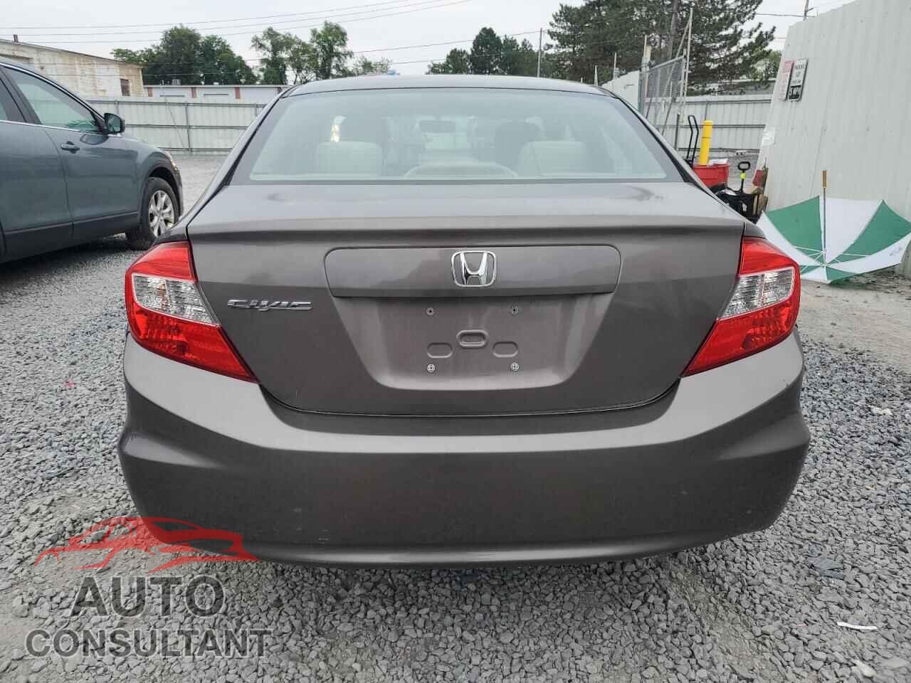 HONDA CIVIC 2012 - 2HGFB2F56CH520627
