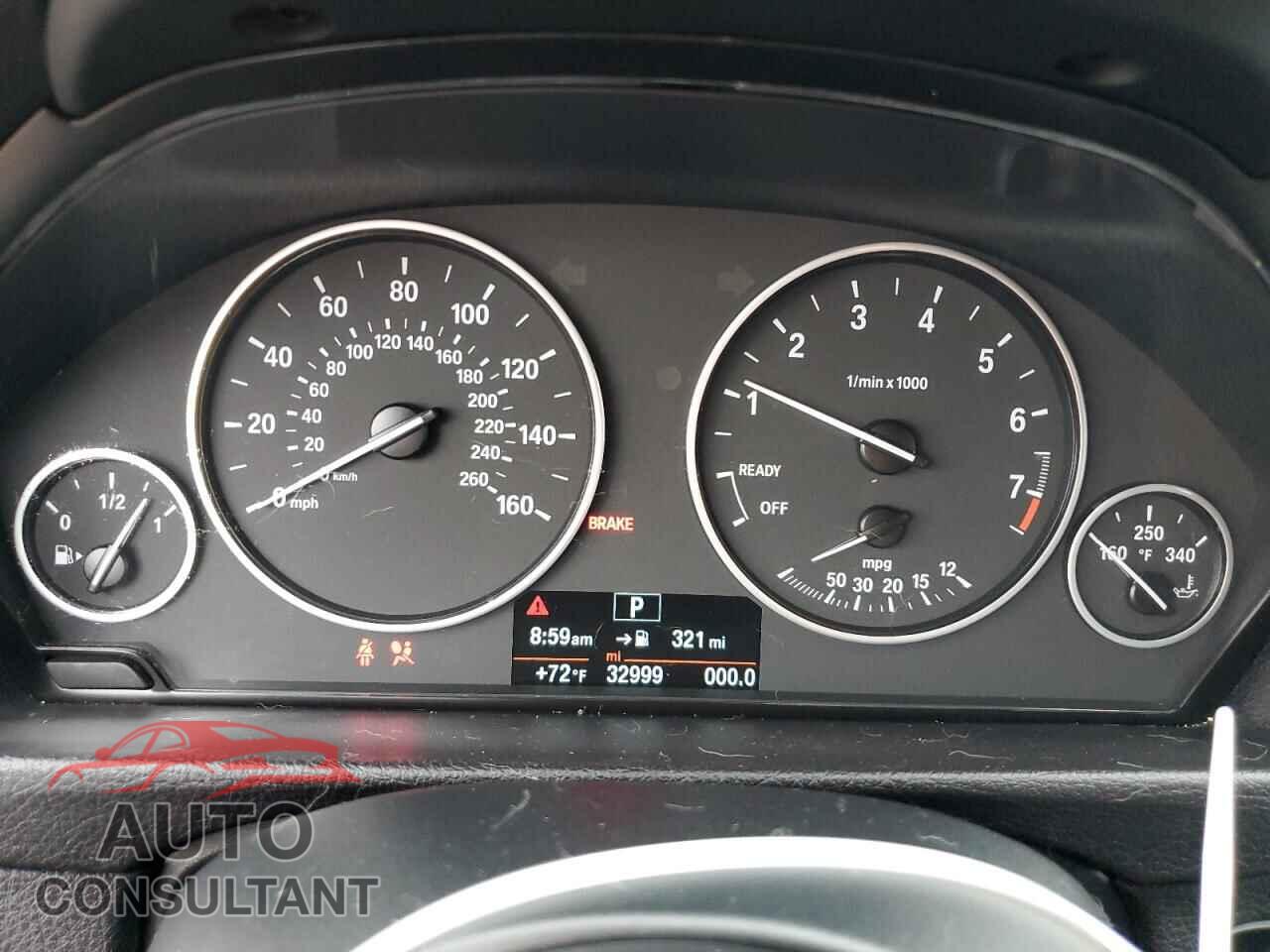 BMW 3 SERIES 2016 - WBA8E1G58GNU10034