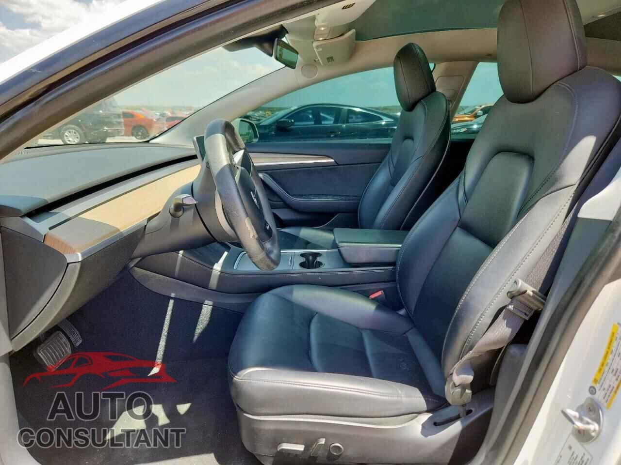 TESLA MODEL 3 2021 - 5YJ3E1EA8MF100344