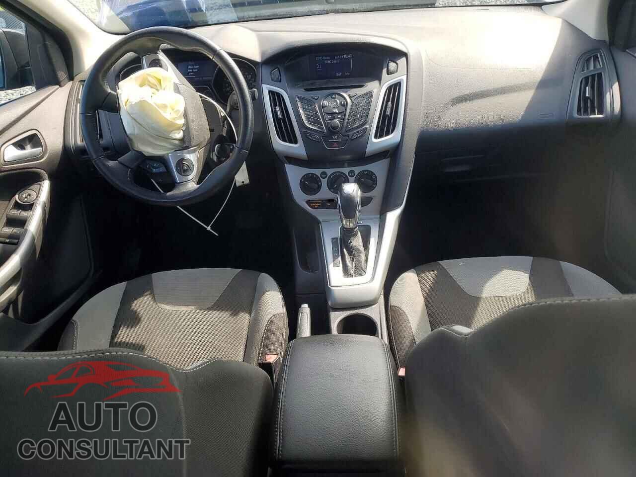 FORD FOCUS 2012 - 1FAHP3F22CL402135