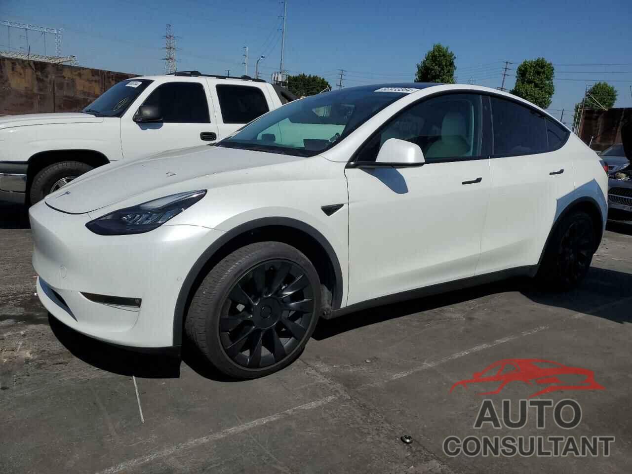 TESLA MODEL Y 2021 - 5YJYGDEE9MF274816