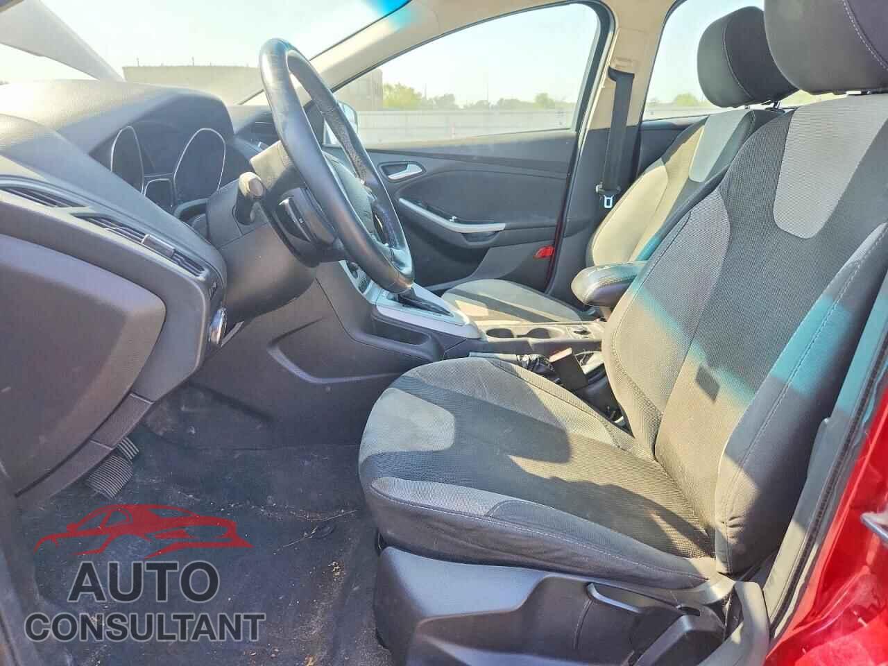 FORD FOCUS 2012 - 1FAHP3F2XCL450370