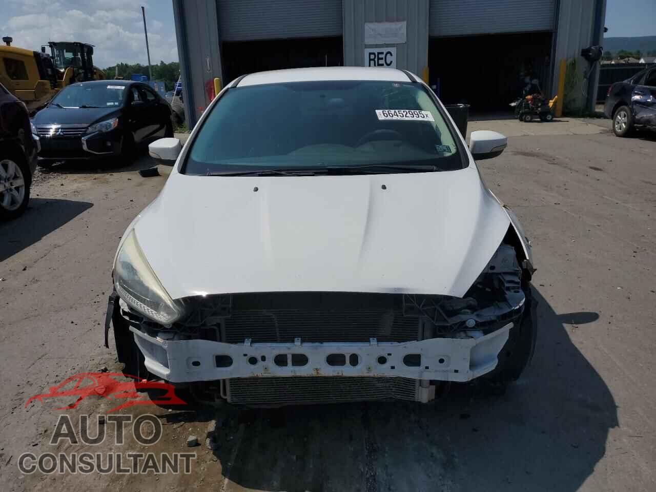 FORD FOCUS 2016 - 1FADP3F27GL261602