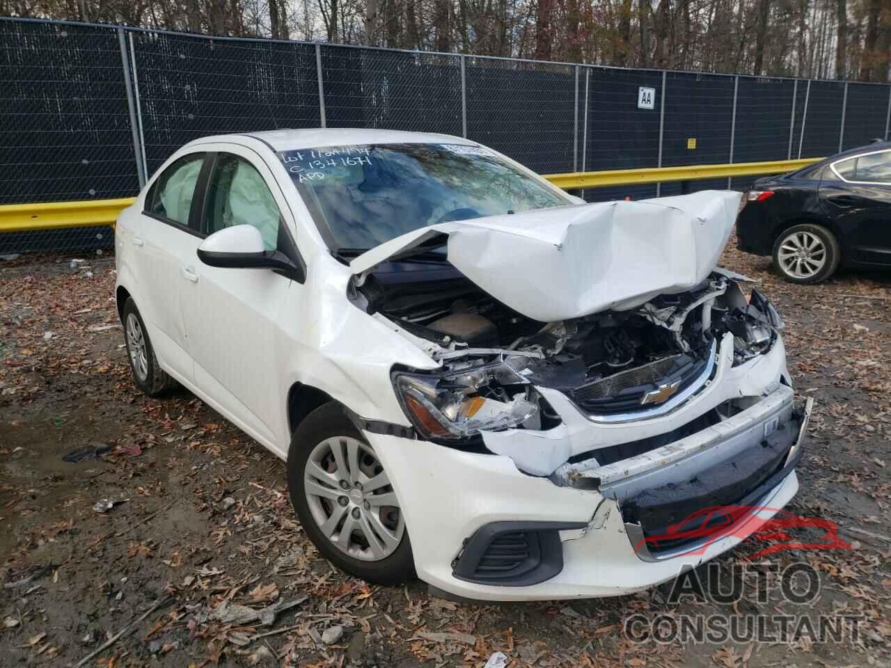 CHEVROLET SONIC 2017 - 1G1JB5SH3H4177718