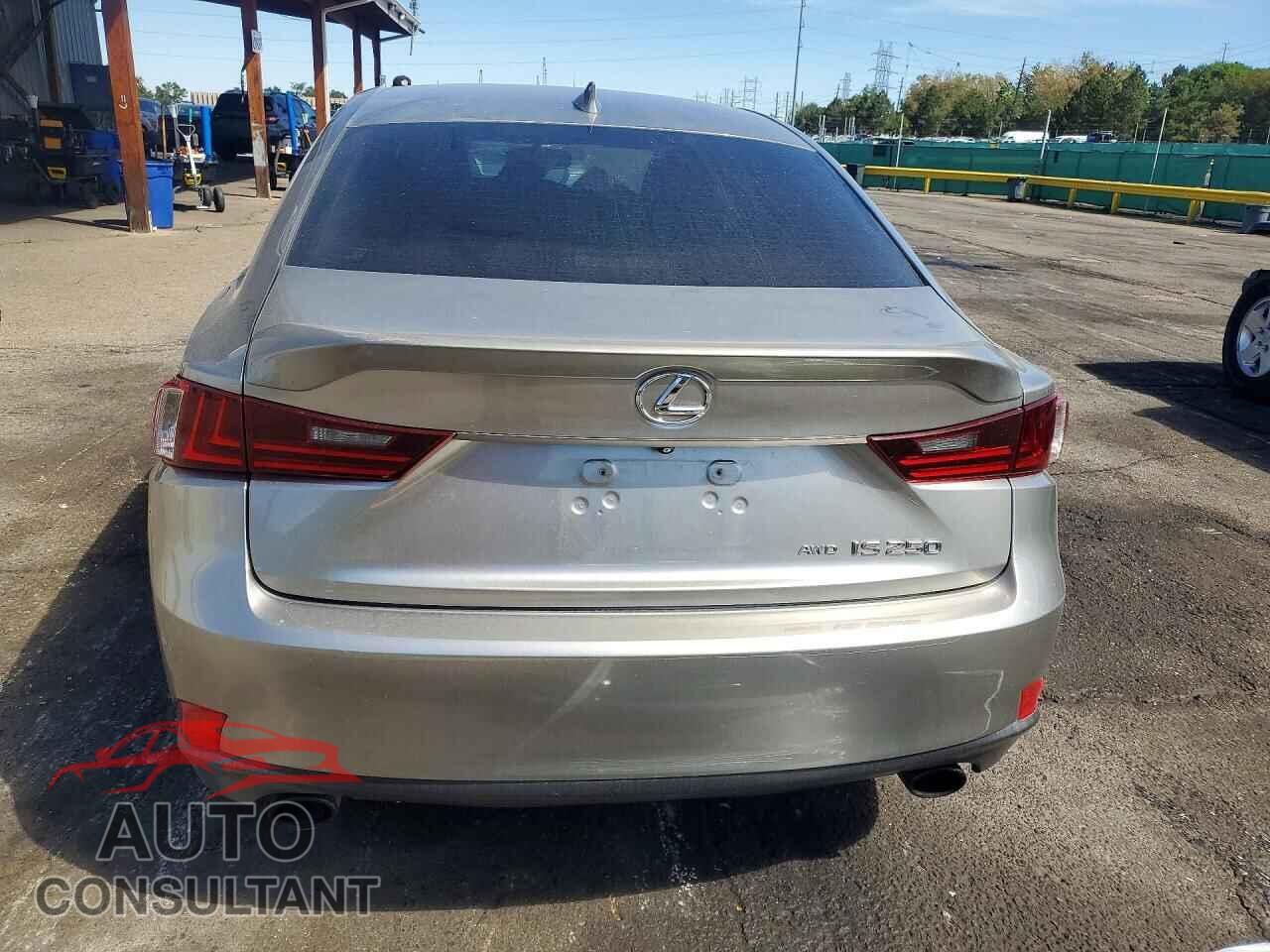LEXUS IS 2015 - JTHCF1D24F5018122