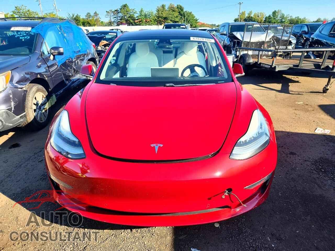 TESLA MODEL 3 2018 - 5YJ3E1EB7JF075117