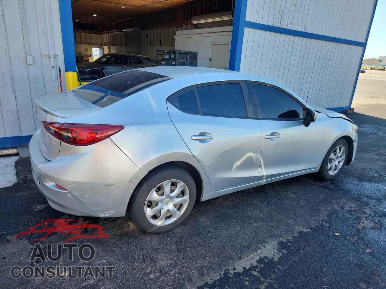 MAZDA 3 2017 - JM1BN1U79H1128606