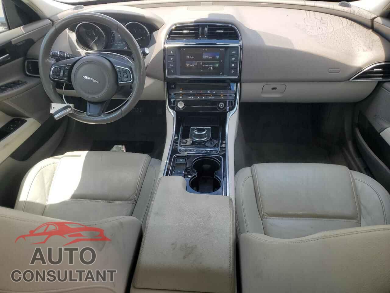 JAGUAR XE 2017 - SAJAE4BV4HA973301