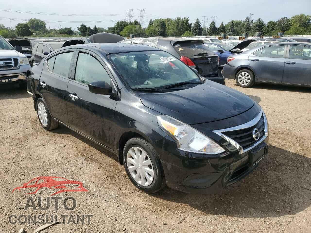 NISSAN VERSA 2017 - 3N1CN7AP3HL817483