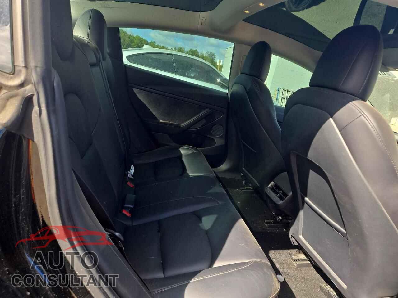 TESLA MODEL 3 2021 - 5YJ3E1EA1MF973031