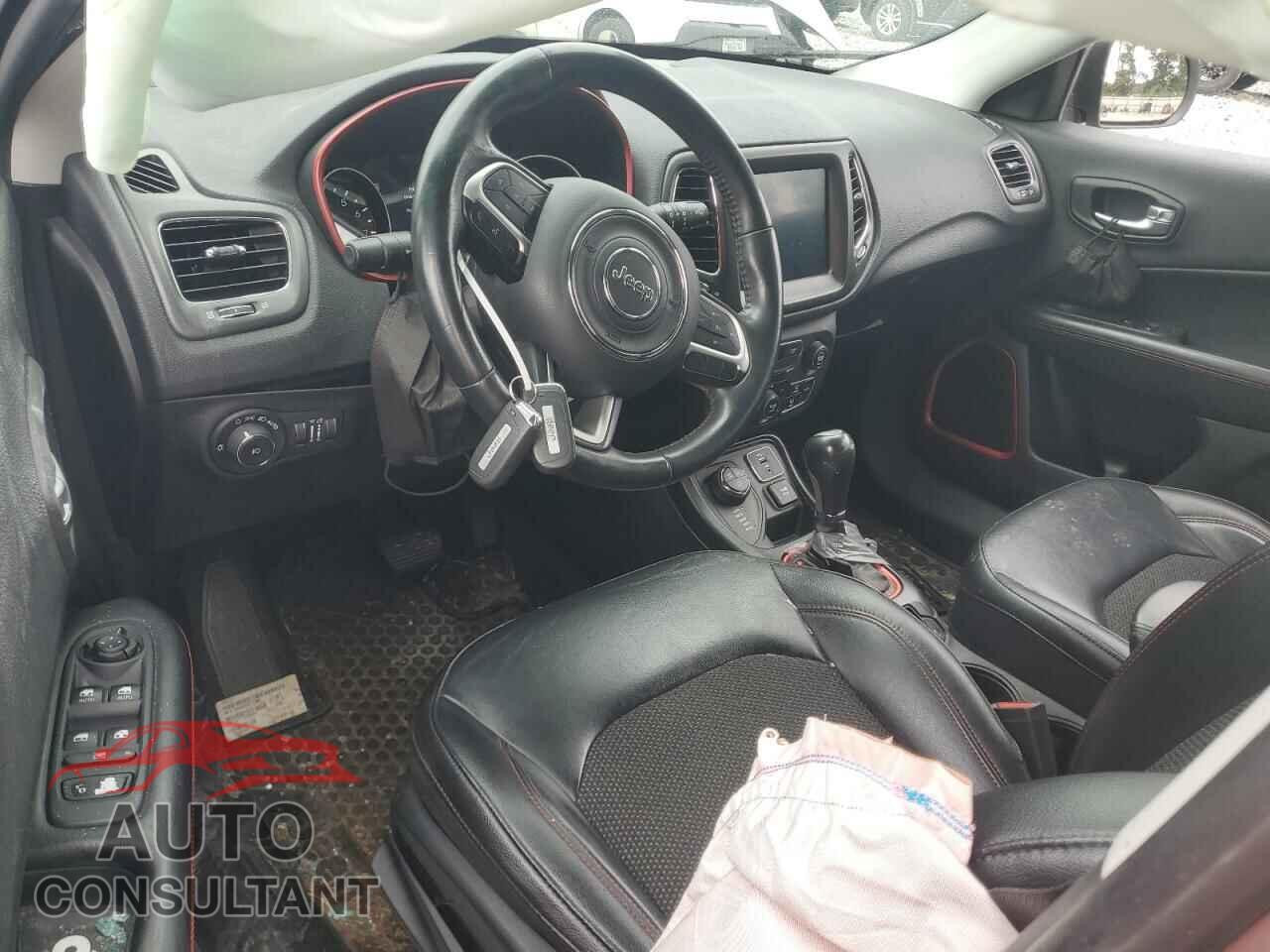JEEP COMPASS 2019 - 3C4NJDDB7KT747882