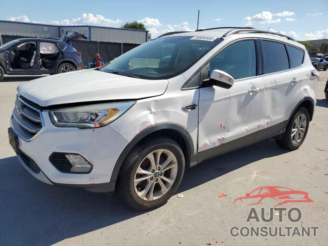 FORD ESCAPE 2017 - 1FMCU9G90HUA30948