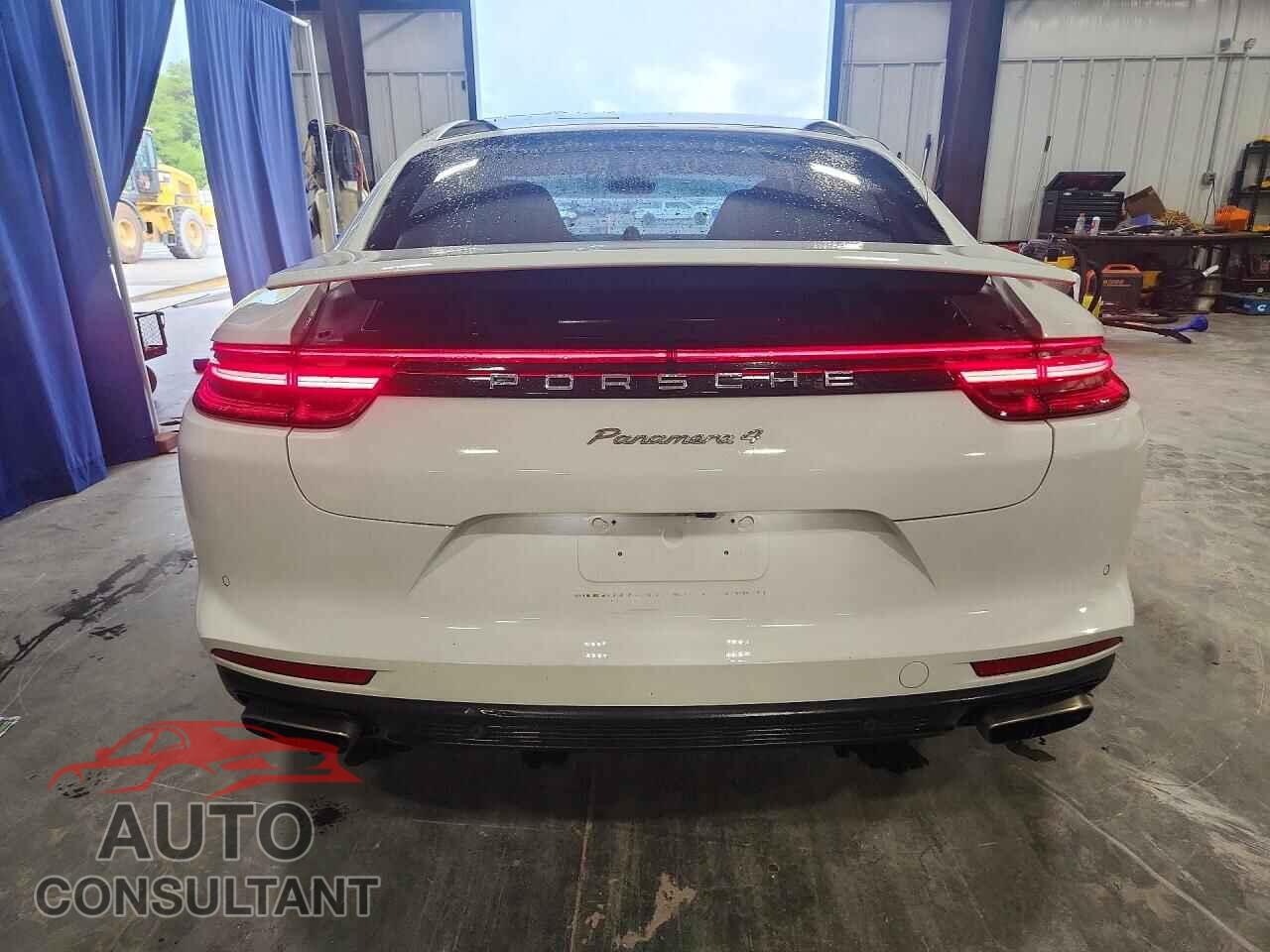 PORSCHE PANAMERA 2017 - WP0AA2A76HL100591