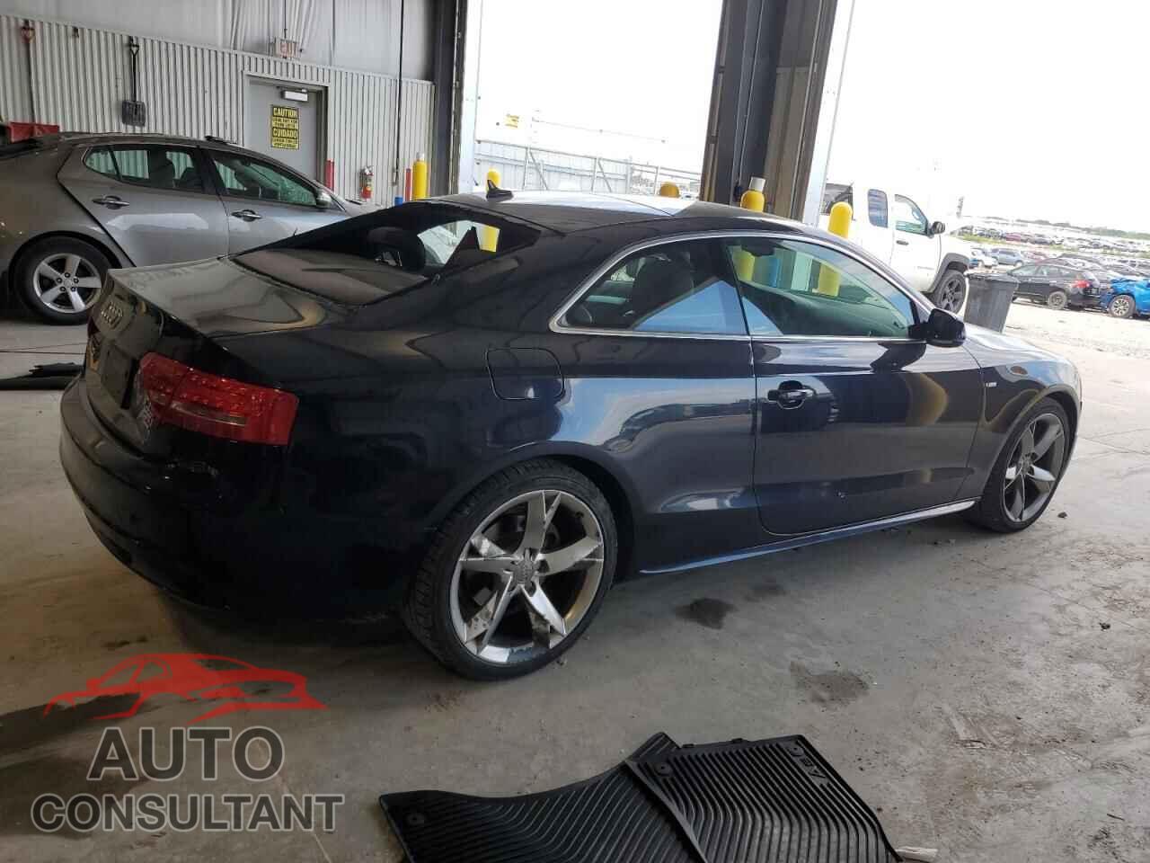 AUDI A5 2010 - WAUWFAFR3AA001043
