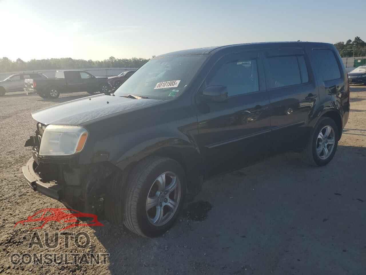 HONDA PILOT 2015 - 5FNYF4H55FB012390