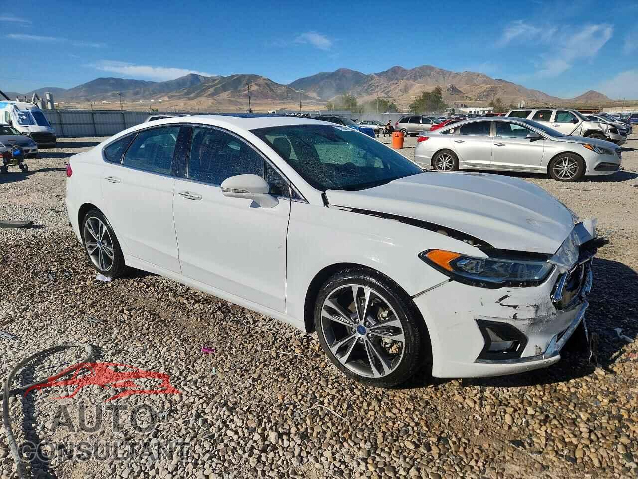 FORD FUSION 2019 - 3FA6P0D90KR152643