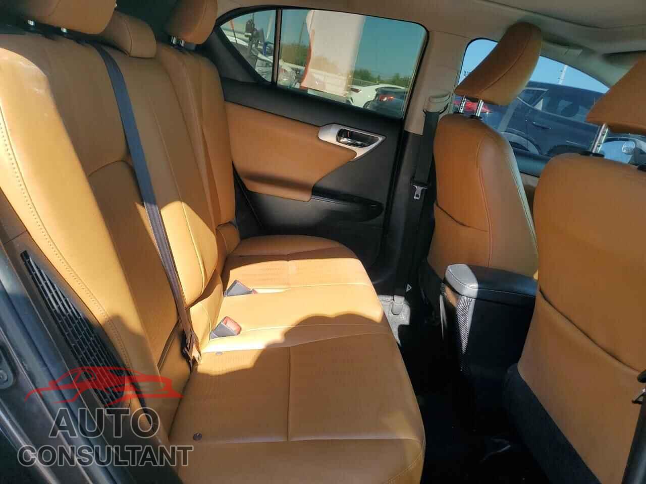 LEXUS CT 200 2013 - JTHKD5BH1D2157266
